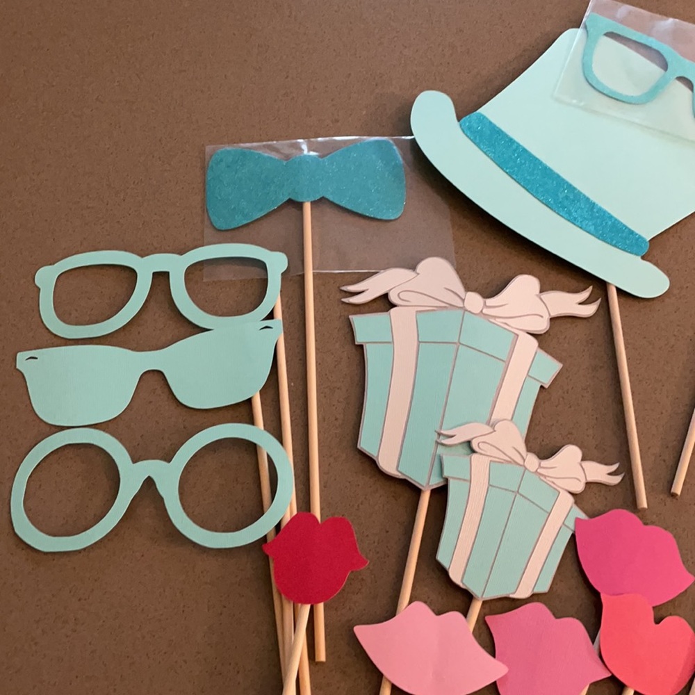 Photo Booth Props - Picture 16 of 16